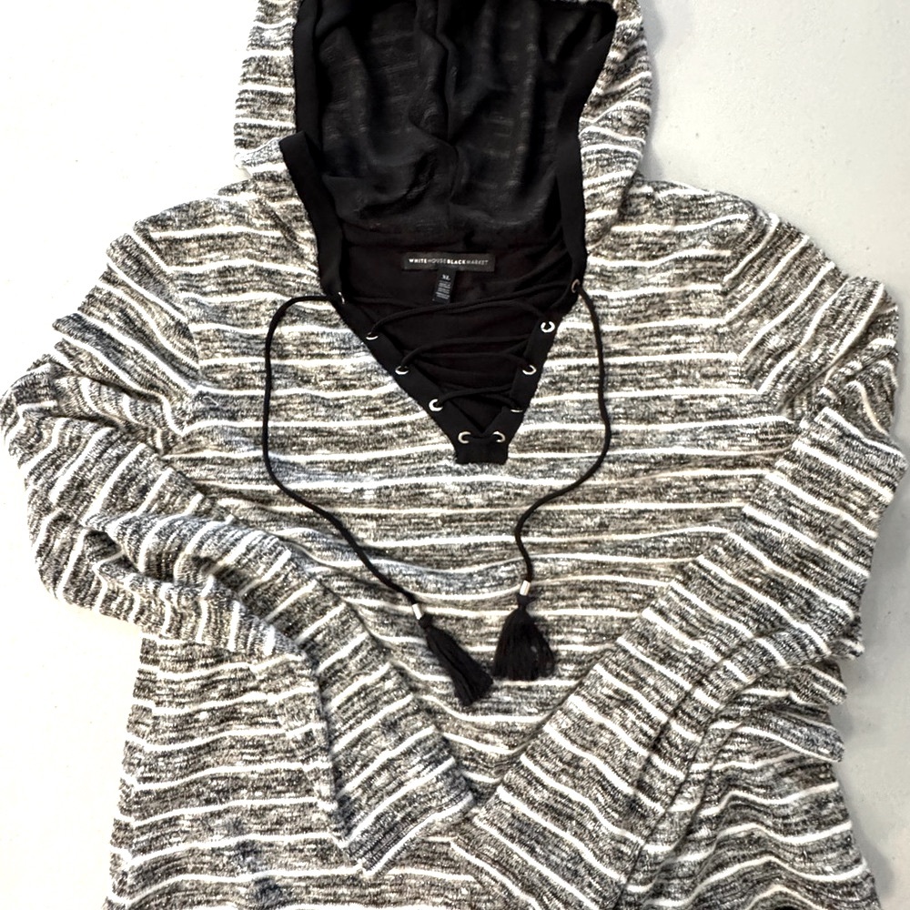 White House Black Market Hooded Lace-Up Pullover Sweater Black Gold Threads XL - Picture 5 of 13